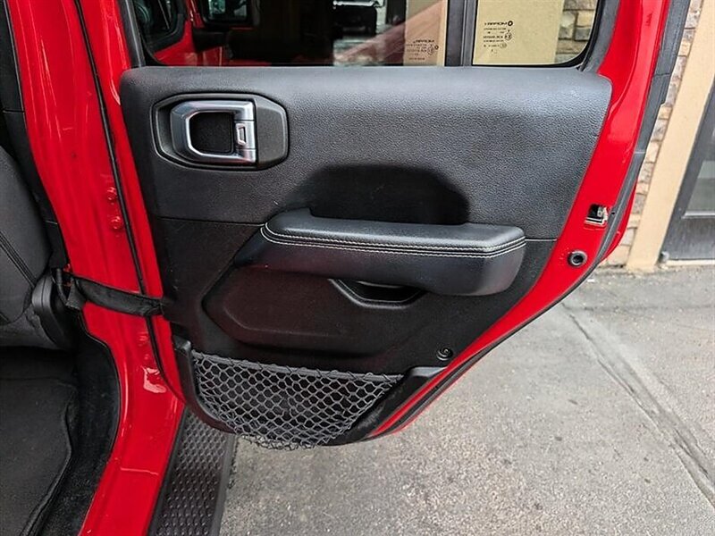 2023 Jeep Wrangler Sahara - Photo 28 - Bountiful, UT 84010
