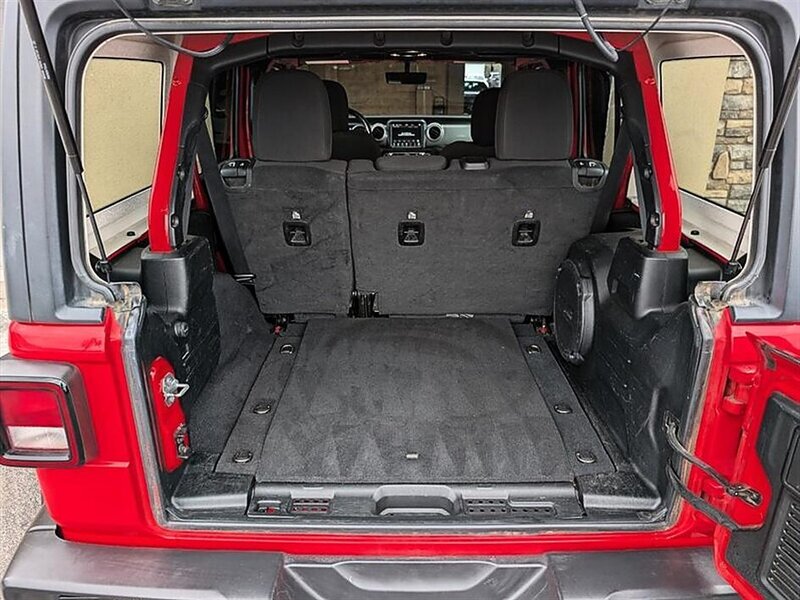 2023 Jeep Wrangler Sahara - Photo 31 - Bountiful, UT 84010