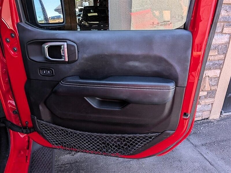 2023 Jeep Wrangler Sahara - Photo 30 - Bountiful, UT 84010