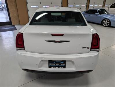 2022 Chrysler 300 Series S V6 - Photo 9 - Bountiful, UT 84010