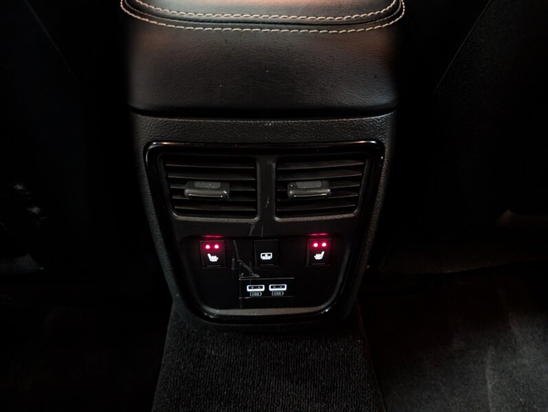 2022 Chrysler 300 Series S V6 - Photo 28 - Bountiful, UT 84010