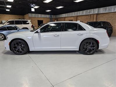 2022 Chrysler 300 Series S V6 - Photo 7 - Bountiful, UT 84010