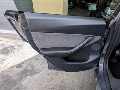 2022 Tesla Model Y Long Range   - Photo 23 - Bountiful, UT 84010