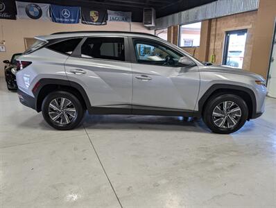 2024 Hyundai TUCSON Hybrid Blue   - Photo 11 - Bountiful, UT 84010