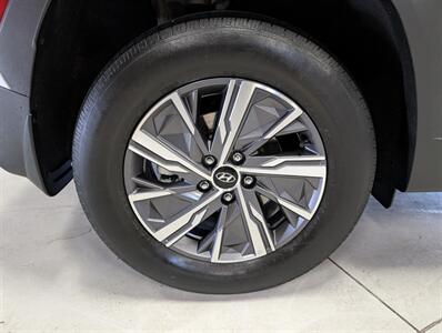 2024 Hyundai TUCSON Hybrid Blue   - Photo 13 - Bountiful, UT 84010
