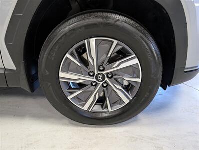 2024 Hyundai TUCSON Hybrid Blue   - Photo 12 - Bountiful, UT 84010