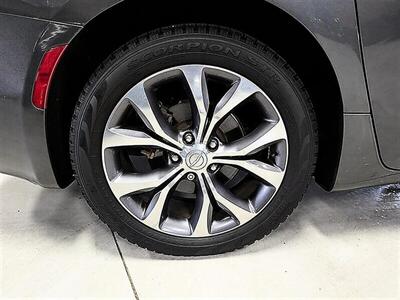 2017 Chrysler Pacifica Limited   - Photo 12 - Bountiful, UT 84010