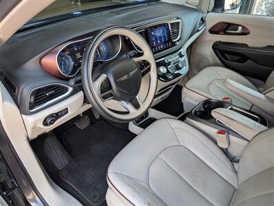 2017 Chrysler Pacifica Limited - Photo 2 - Bountiful, UT 84010
