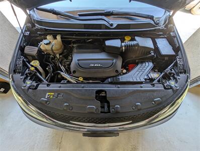 2017 Chrysler Pacifica Limited - Photo 17 - Bountiful, UT 84010