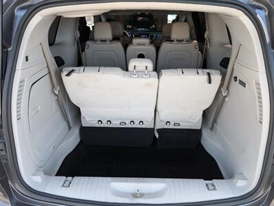 2017 Chrysler Pacifica Limited - Photo 31 - Bountiful, UT 84010