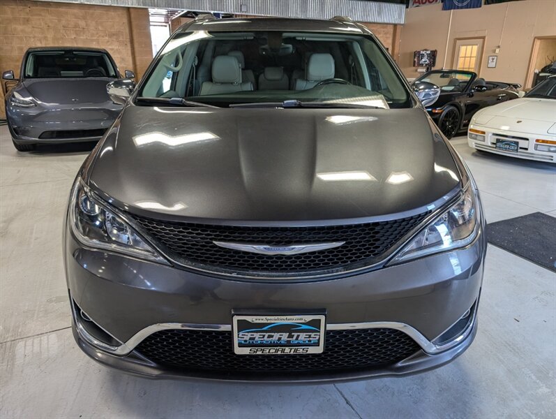2017 Chrysler Pacifica Limited - Photo 6 - Bountiful, UT 84010