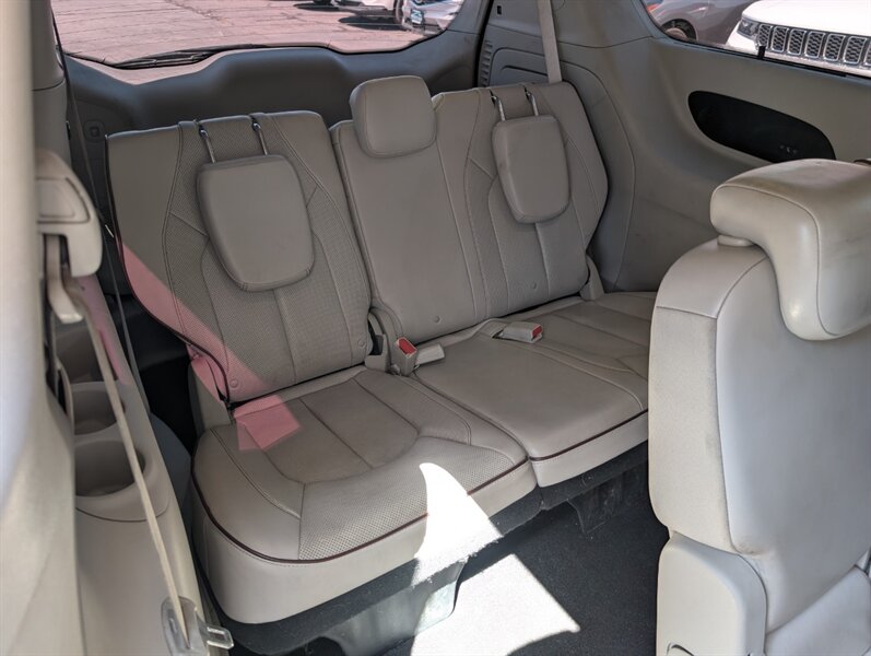 2017 Chrysler Pacifica Limited - Photo 29 - Bountiful, UT 84010