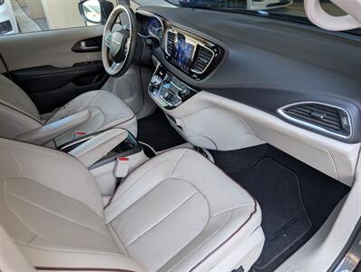 2017 Chrysler Pacifica Limited - Photo 4 - Bountiful, UT 84010