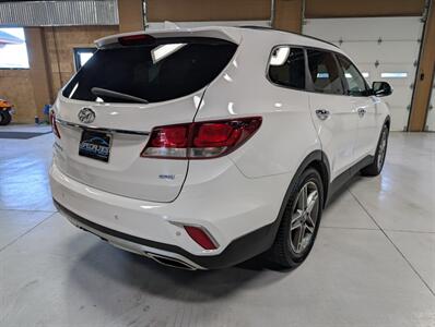 2017 Hyundai SANTA FE SE Ultimate  7-Passenger - Photo 10 - Bountiful, UT 84010