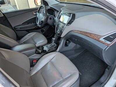 2017 Hyundai SANTA FE SE Ultimate  7-Passenger - Photo 4 - Bountiful, UT 84010