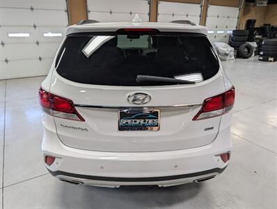 2017 Hyundai SANTA FE SE Ultimate  7-Passenger - Photo 9 - Bountiful, UT 84010