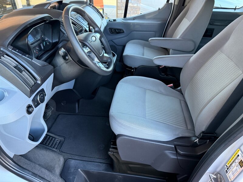 2019 Ford Transit 150 XLT - Photo 8 - St. George, UT 84770-2625