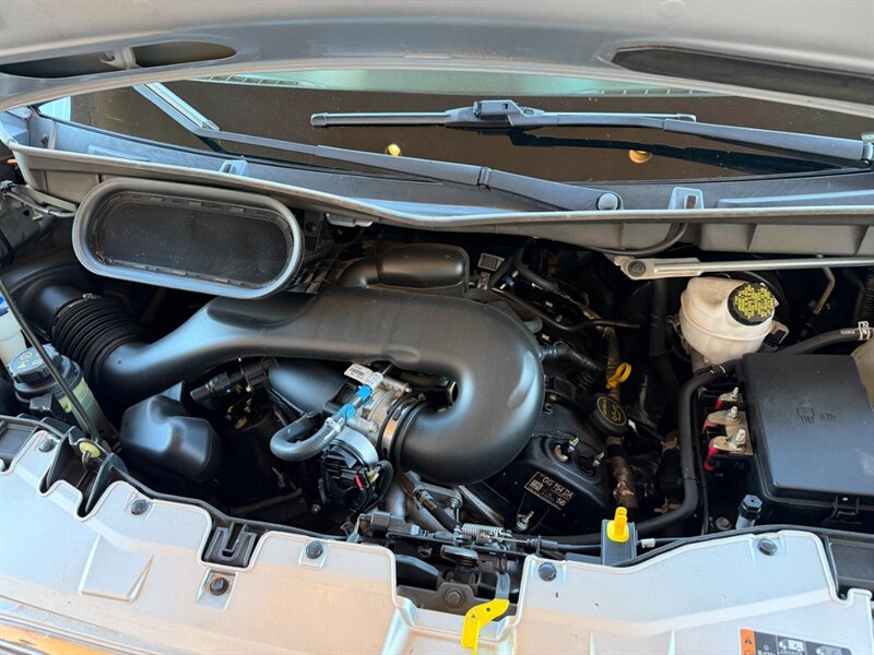 2019 Ford Transit 150 XLT - Photo 4 - St. George, UT 84770-2625