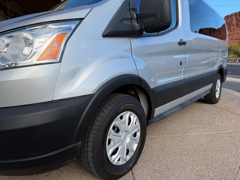 2019 Ford Transit 150 XLT - Photo 22 - St. George, UT 84770-2625