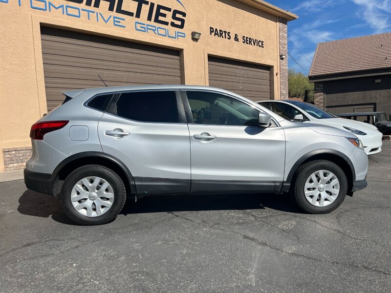 2019 Nissan Rogue Sport S - Photo 5 - St. George, UT 84770-2625