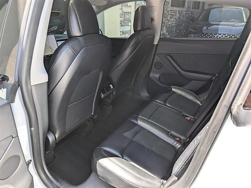 2021 Tesla Model Y Long Range - Photo 25 - Bountiful, UT 84010