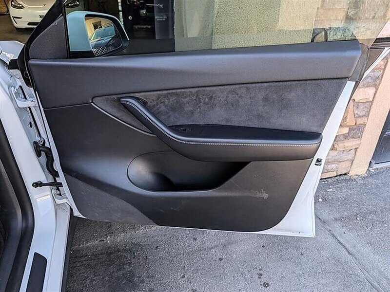 2021 Tesla Model Y Long Range - Photo 30 - Bountiful, UT 84010