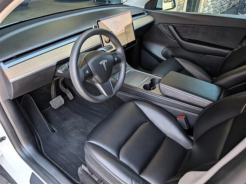 2021 Tesla Model Y Long Range - Photo 2 - Bountiful, UT 84010