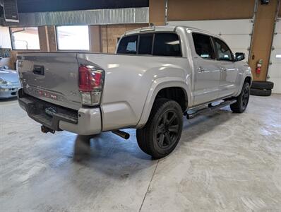 2016 Toyota Tacoma Limited - Photo 11 - Bountiful, UT 84010