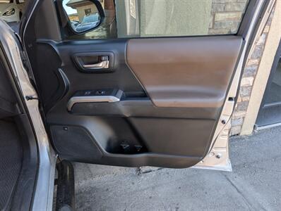 2016 Toyota Tacoma Limited - Photo 31 - Bountiful, UT 84010