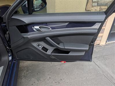 2012 Porsche Panamera S Hybrid   - Photo 28 - Bountiful, UT 84010