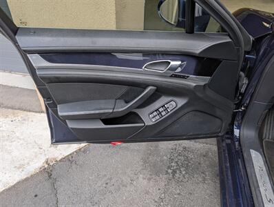 2012 Porsche Panamera S Hybrid   - Photo 18 - Bountiful, UT 84010