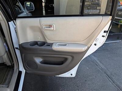 2004 Toyota Highlander AWD  7-Passenger - Photo 26 - Bountiful, UT 84010