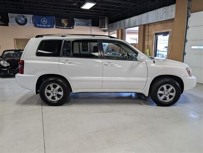 2004 Toyota Highlander AWD 7-Passenger - Photo 11 - Bountiful, UT 84010