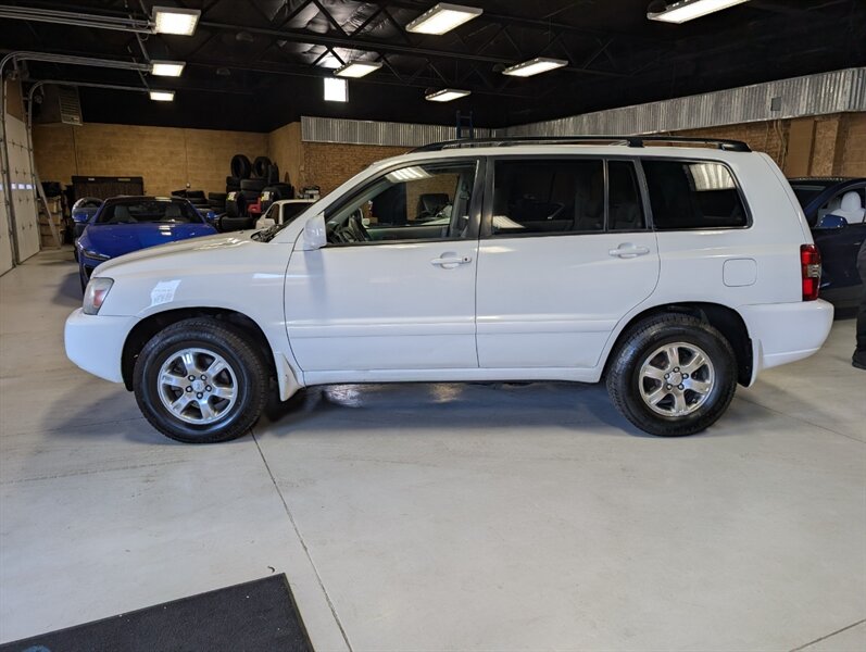2004 Toyota Highlander AWD 7-Passenger - Photo 7 - Bountiful, UT 84010