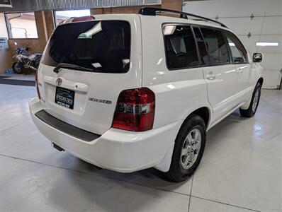 2004 Toyota Highlander AWD 7-Passenger - Photo 10 - Bountiful, UT 84010