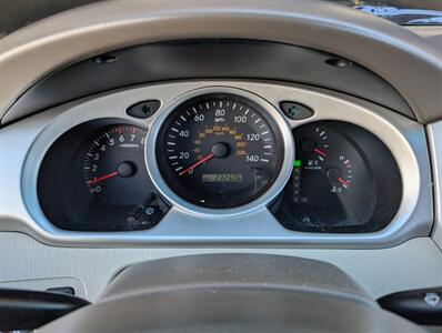 2004 Toyota Highlander AWD 7-Passenger - Photo 20 - Bountiful, UT 84010