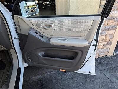 2004 Toyota Highlander AWD  7-Passenger - Photo 29 - Bountiful, UT 84010