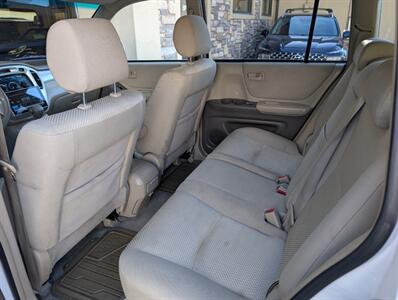 2004 Toyota Highlander AWD 7-Passenger - Photo 23 - Bountiful, UT 84010