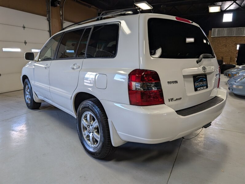 2004 Toyota Highlander AWD 7-Passenger - Photo 8 - Bountiful, UT 84010