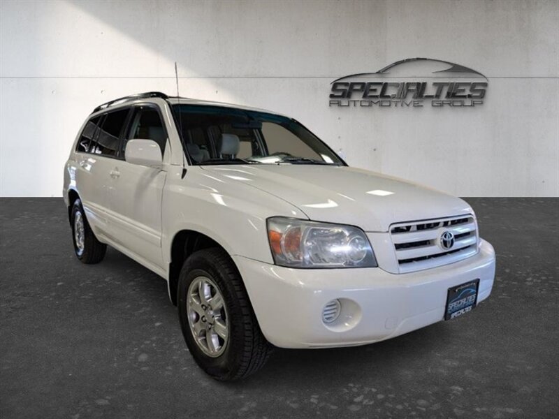 2004 Toyota Highlander AWD  7-Passenger