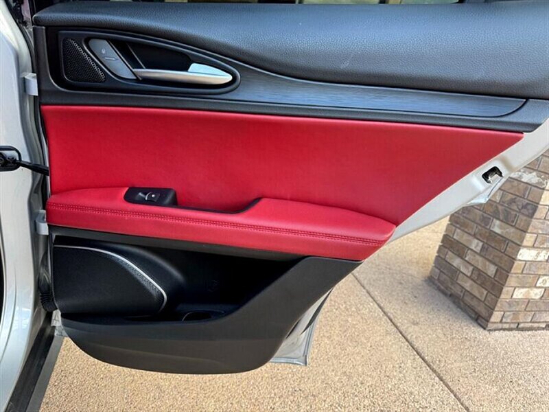 2018 Alfa Romeo Stelvio - Photo 48 - Bountiful, UT 84010