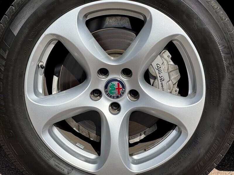 2018 Alfa Romeo Stelvio - Photo 33 - Bountiful, UT 84010