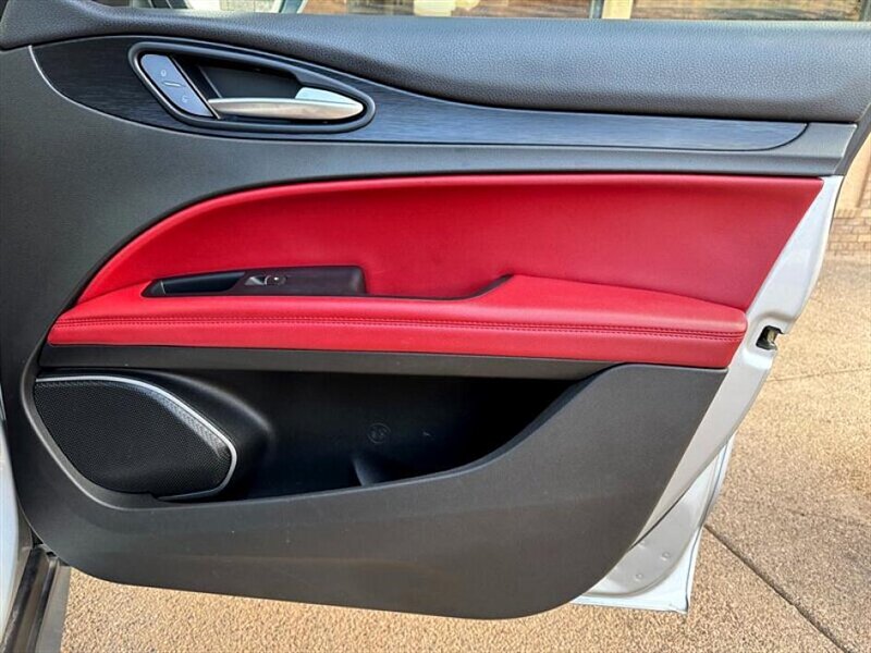 2018 Alfa Romeo Stelvio - Photo 47 - Bountiful, UT 84010