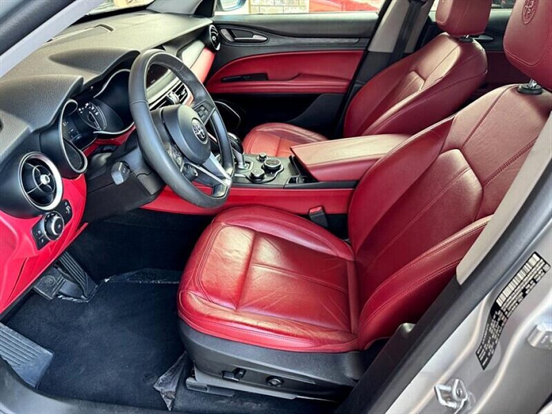 2018 Alfa Romeo Stelvio - Photo 9 - Bountiful, UT 84010