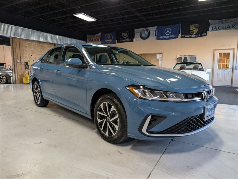 2025 Volkswagen Jetta S  