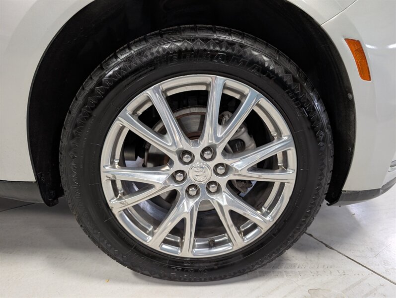 2022 Buick Enclave Premium - Photo 12 - Bountiful, UT 84010