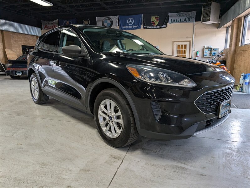 2022 Ford Escape SE   - Photo 1 - Bountiful, UT 84010