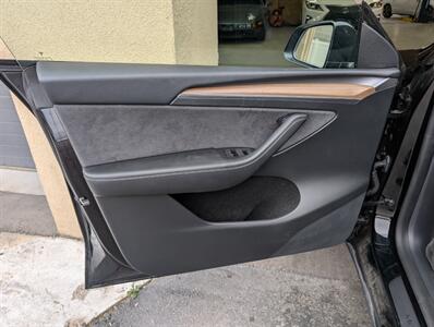 2023 Tesla Model Y Long Range   - Photo 16 - Bountiful, UT 84010