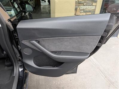 2023 Tesla Model Y Long Range   - Photo 24 - Bountiful, UT 84010