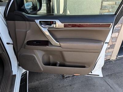 2016 Lexus GX 460 AWD   - Photo 32 - Bountiful, UT 84010